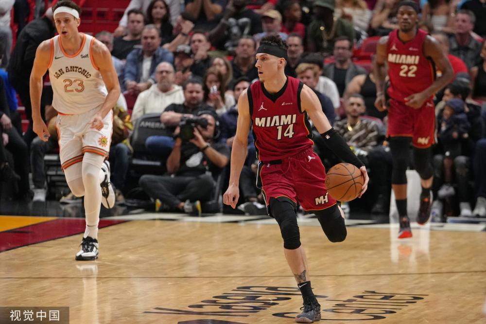 裁判干预 裁判干预