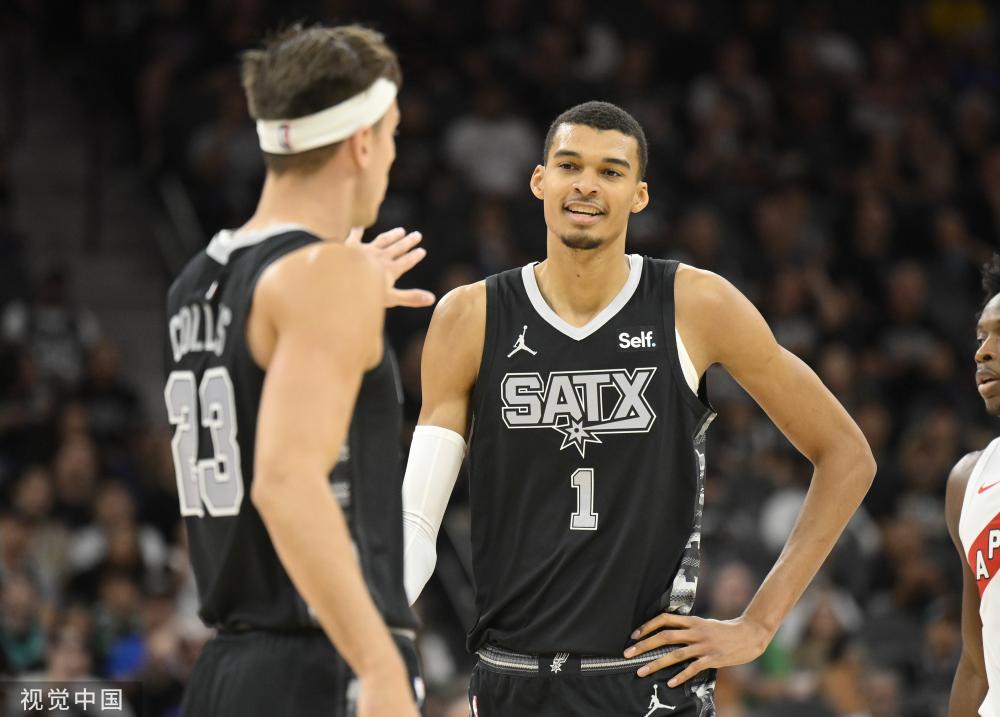 展现出他作 展现出他作